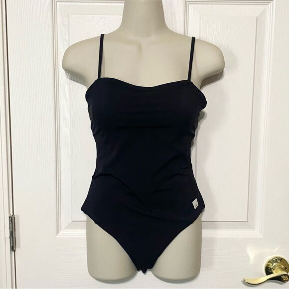 Vuori Other - Vuori Womens Size Small Dune One Piece Swimsuit Black with Phone Pocket